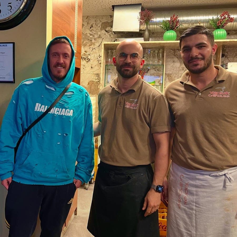 Max Kruse zu Gast im Yaprak Grillhouse